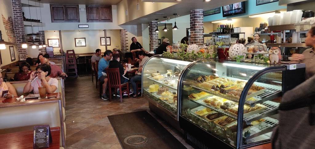 The Original Christos | restaurant | 107 W 1st St, Sanford, FL 32771, USA | 4073200799 OR +1 407-320-0799