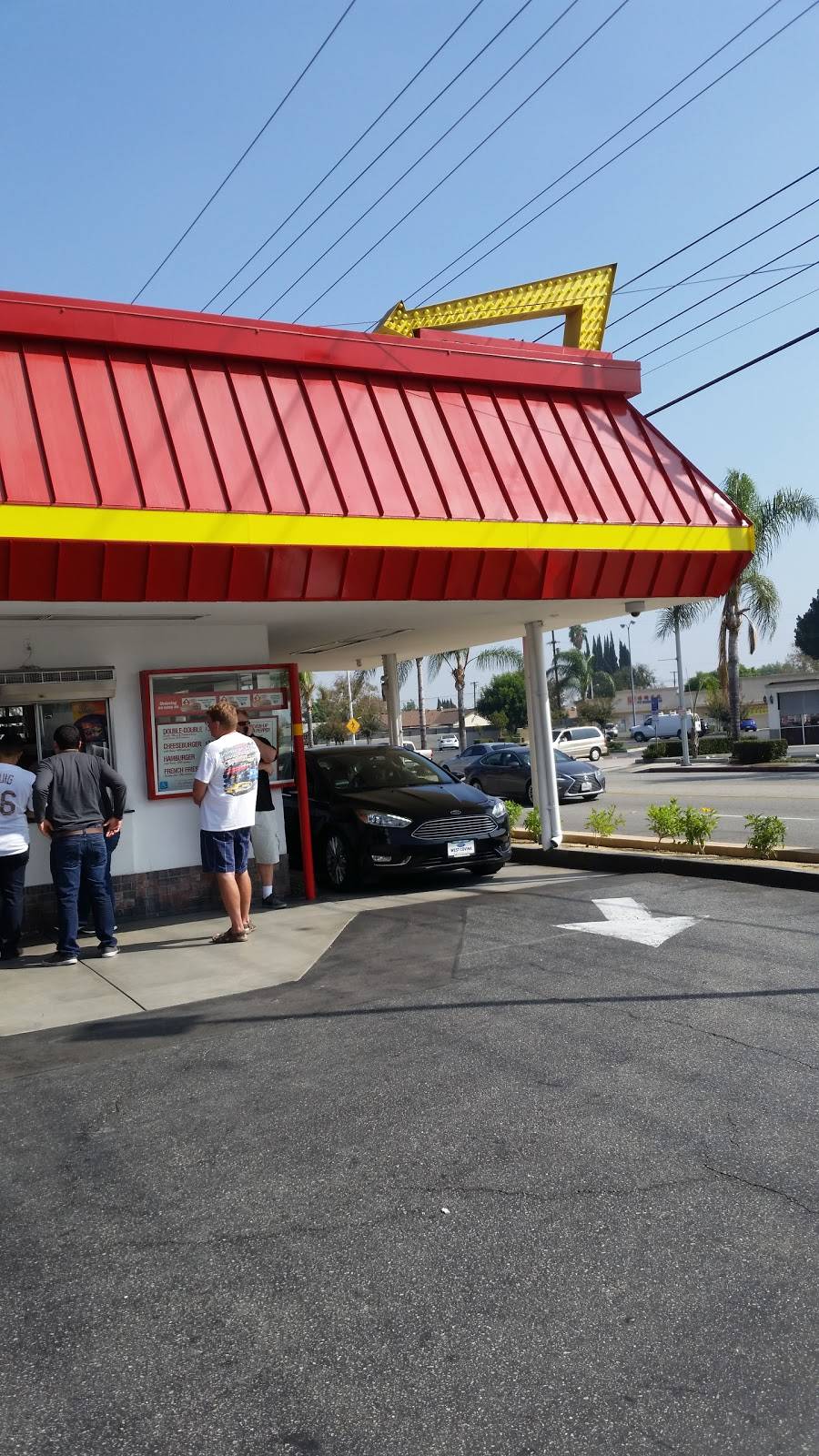 In-N-Out Burger | restaurant | 10601 Lower Azusa Rd, Temple City, CA 91780, USA | 8007861000 OR +1 800-786-1000
