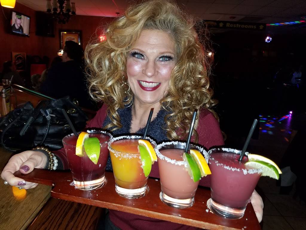 Coyote Mexican Grill & Cantina | restaurant | 8335 Tanglewood Square t-7, Chagrin Falls, OH 44023, USA | 4405430454 OR +1 440-543-0454