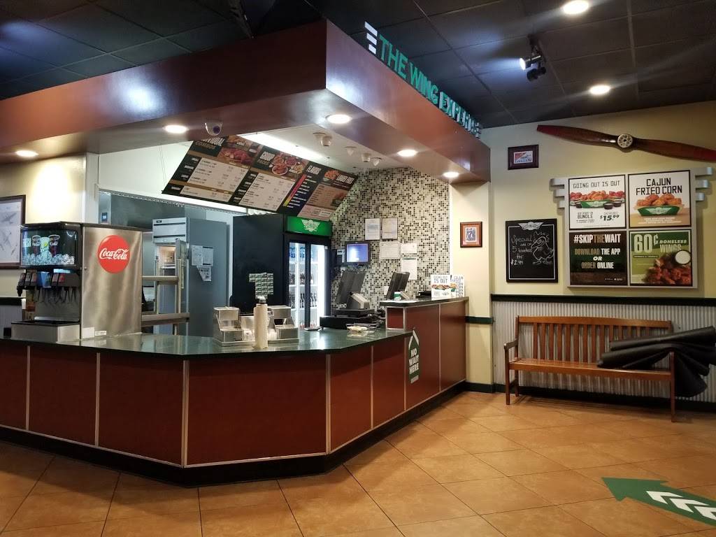 Wingstop | restaurant | 9765 Sierra Ave, Fontana, CA 92335, USA | 9094527355 OR +1 909-452-7355