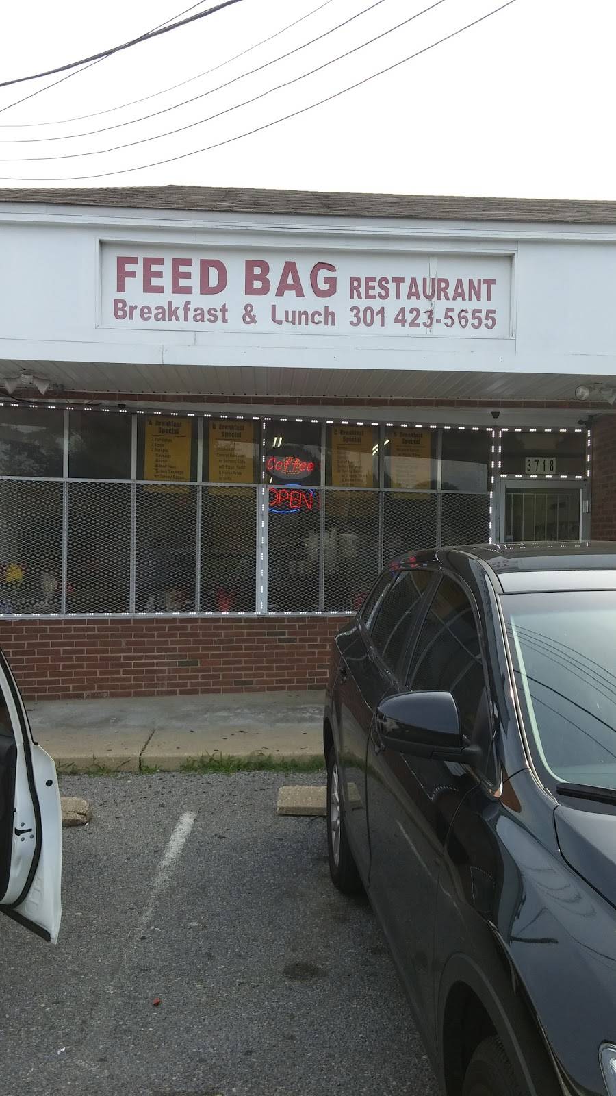 Feed Bag Carry-Out | restaurant | 3718 Old Silver Hill Rd, Suitland, MD 20746, USA | 3014235655 OR +1 301-423-5655