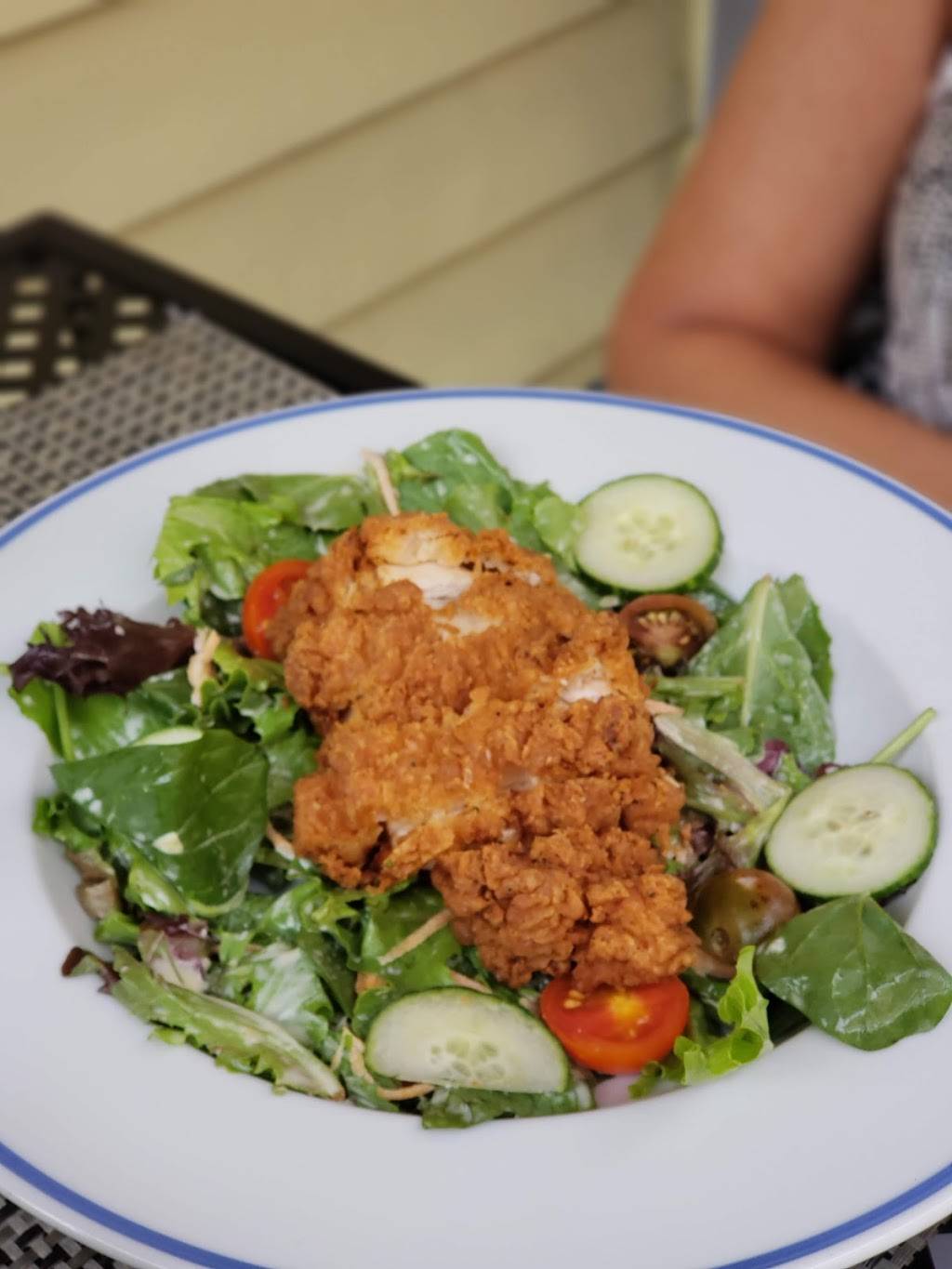 Poogans Porch | restaurant | 72 Queen St, Charleston, SC 29401, USA | 8435772337 OR +1 843-577-2337