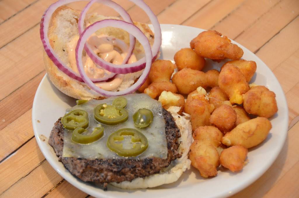 Pla-Mor Lanes | restaurant | 300 E Main St, Chilton, WI 53014, USA | 9208492131 OR +1 920-849-2131