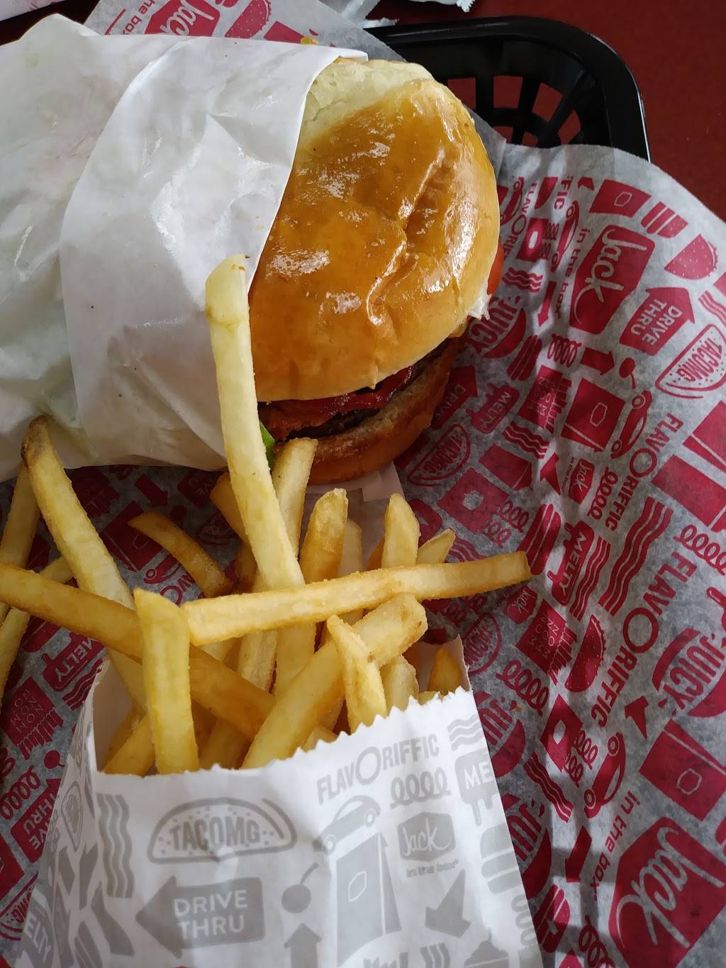 Jack in the Box | restaurant | 10107 Marsh Ln, Dallas, TX 75229, USA | 2143502632 OR +1 214-350-2632