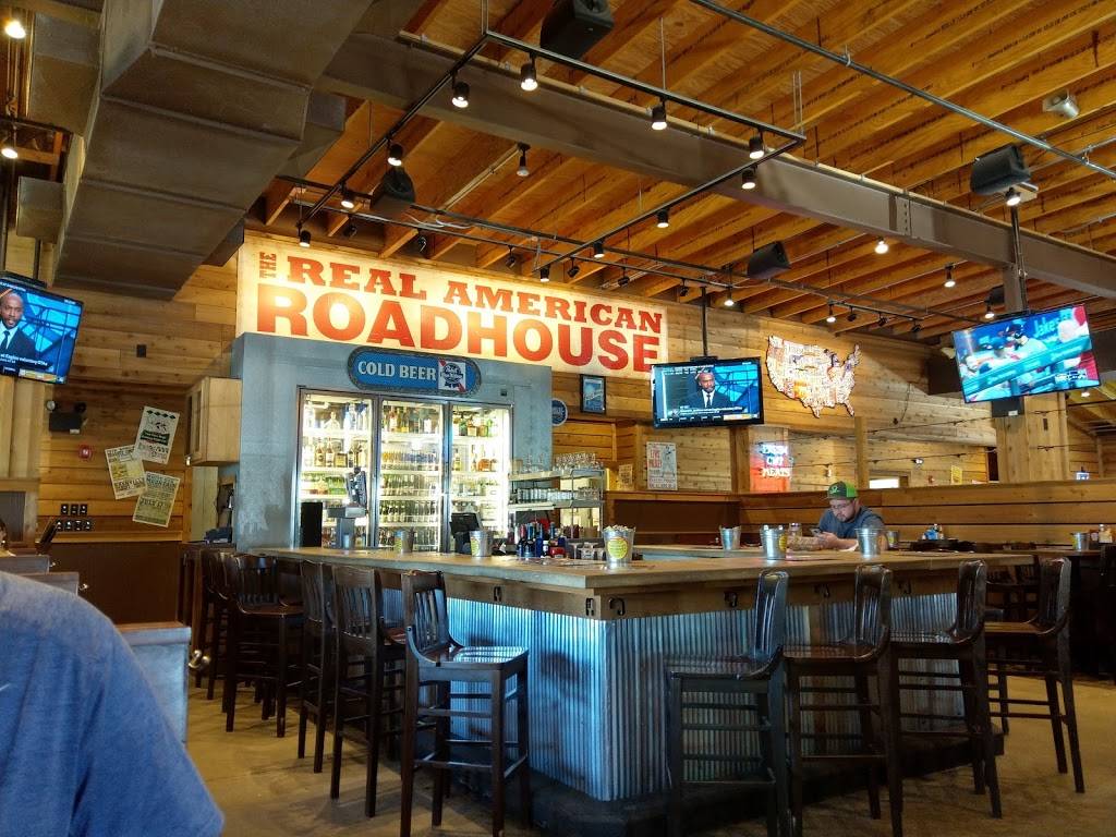 Logans Roadhouse | restaurant | the Commons Shopping Center w/ Target & Best Buy, 115 Retail Commons Pkwy, Martinsburg, WV 25403, USA | 3042641500 OR +1 304-264-1500