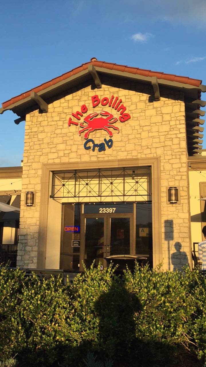 The Boiling Crab | restaurant | 23397 Mulholland Dr, Woodland Hills, CA 91364, USA | 7479008353 OR +1 747-900-8353