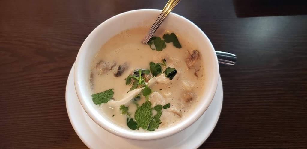 Tuk Tuk Thai and Vietnamese Kitchen | restaurant | 5010 Old Spartanburg Rd, Taylors, SC 29687, USA | 8644125030 OR +1 864-412-5030