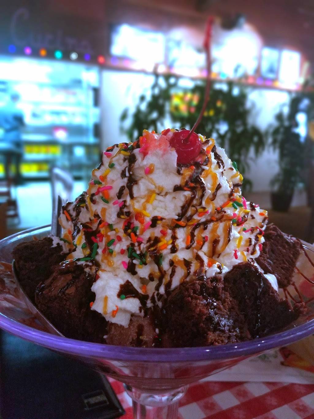 Buca di Beppo Italian Restaurant | restaurant | 6333 W 3rd St, Los Angeles, CA 90036, USA | 3233706560 OR +1 323-370-6560