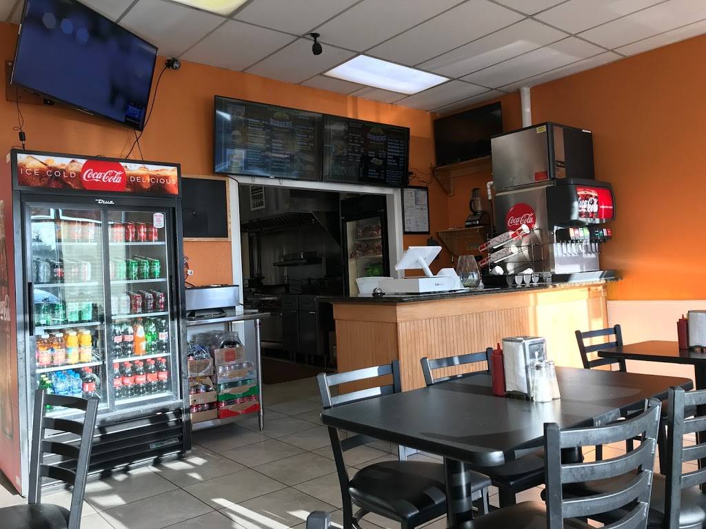 Greenwood Flame Burger | restaurant | 10410 Greenwood Ave N B, Seattle, WA 98133, USA | 2067087743 OR +1 206-708-7743