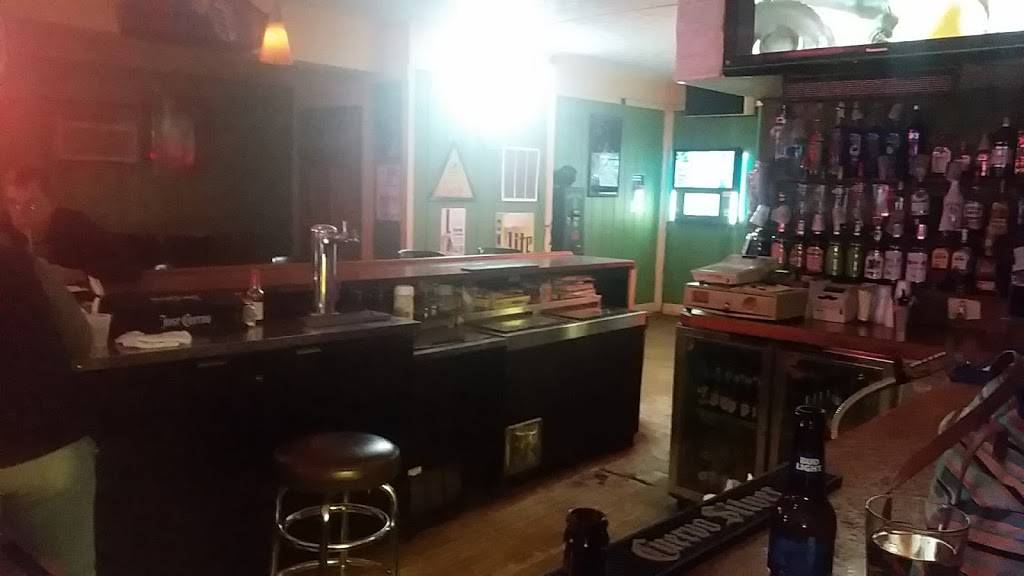 C Jays Bar and Grill | restaurant | 3333 Lincoln Way E, Massillon, OH 44646, USA | 3308332270 OR +1 330-833-2270