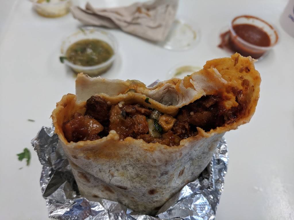 El Taurino | restaurant | 1104 Hoover St, Los Angeles, CA 90006, USA | 2137389197 OR +1 213-738-9197