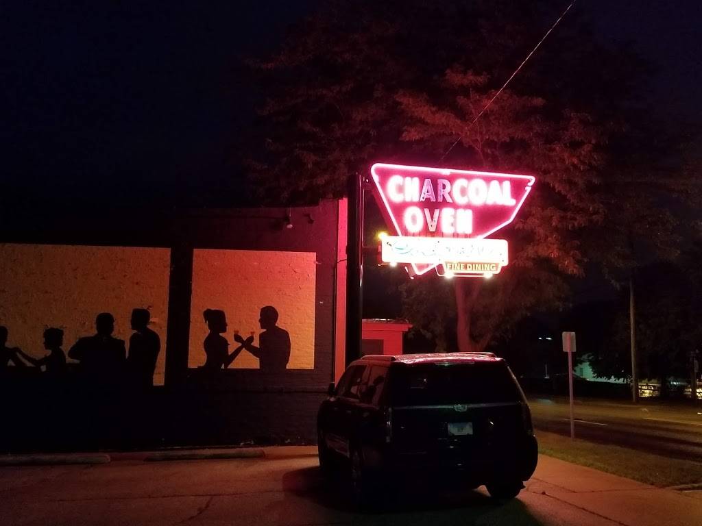 Charcoal Oven Restaurant | restaurant | 4400 Golf Rd, Skokie, IL 60076, USA | 8476758062 OR +1 847-675-8062