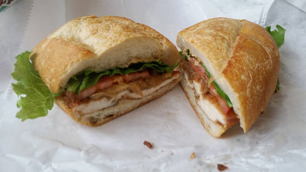 City Line Delicatessen | restaurant | 573 N Broadway, White Plains, NY 10603, USA | 9149490125 OR +1 914-949-0125