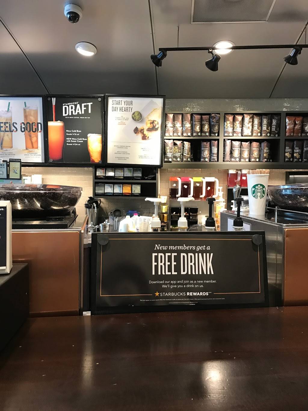 Starbucks | cafe | 10731 Colesville Rd, Silver Spring, MD 20901, USA | 3015930424 OR +1 301-593-0424