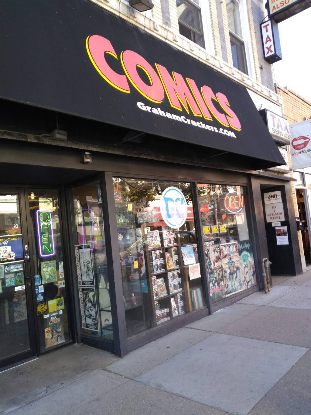 Chicken Hut | restaurant | 3200 N Broadway, Chicago, IL 60657, USA | 7738681755 OR +1 773-868-1755