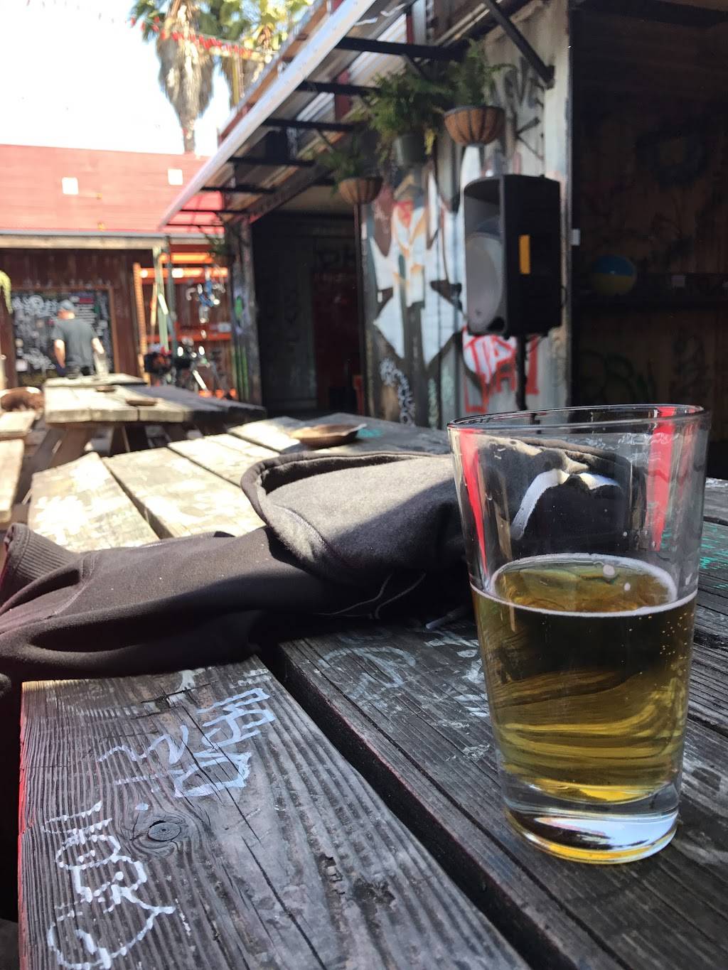 Elis Mile High Club | restaurant | 3629 Martin Luther King Jr Way, Oakland, CA 94609, USA | 5108087565 OR +1 510-808-7565