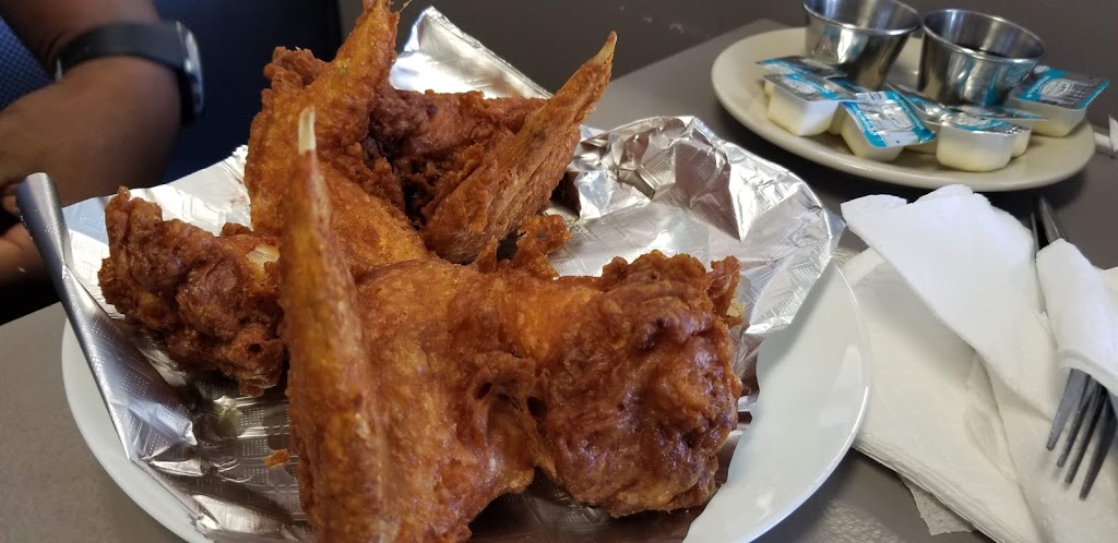 The Yellow Bee | restaurant | 802 Elma G Miles Pkwy, Hinesville, GA 31313, USA | 9123047010 OR +1 912-304-7010