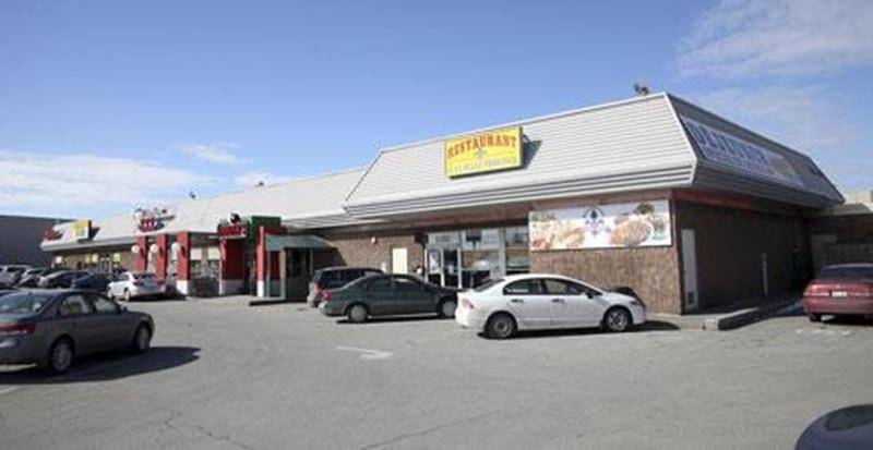 À La Belle Province | restaurant | 1280 Rue Daniel - Johnson O, Saint-Hyacinthe, QC J2S 7K7, Canada | 4502619559 OR +1 450-261-9559