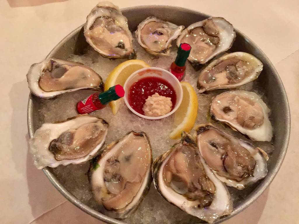 Holly Crab | restaurant | 1098 Commonwealth Avenue, Boston, MA 02215, USA | 6174875957 OR +1 617-487-5957