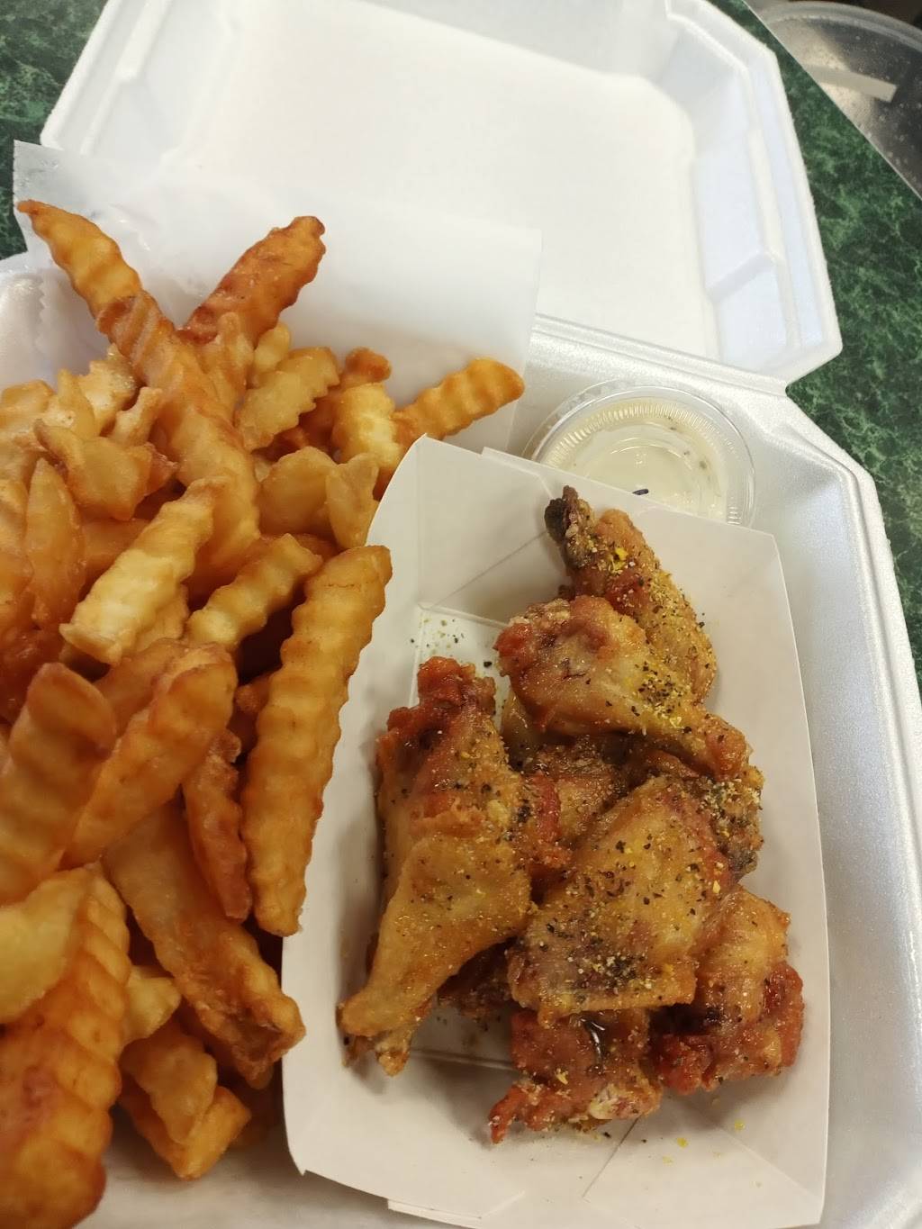 Bon Buffalo | restaurant | 1805 Victory Dr, Columbus, GA 31901, USA | 7062214227 OR +1 706-221-4227