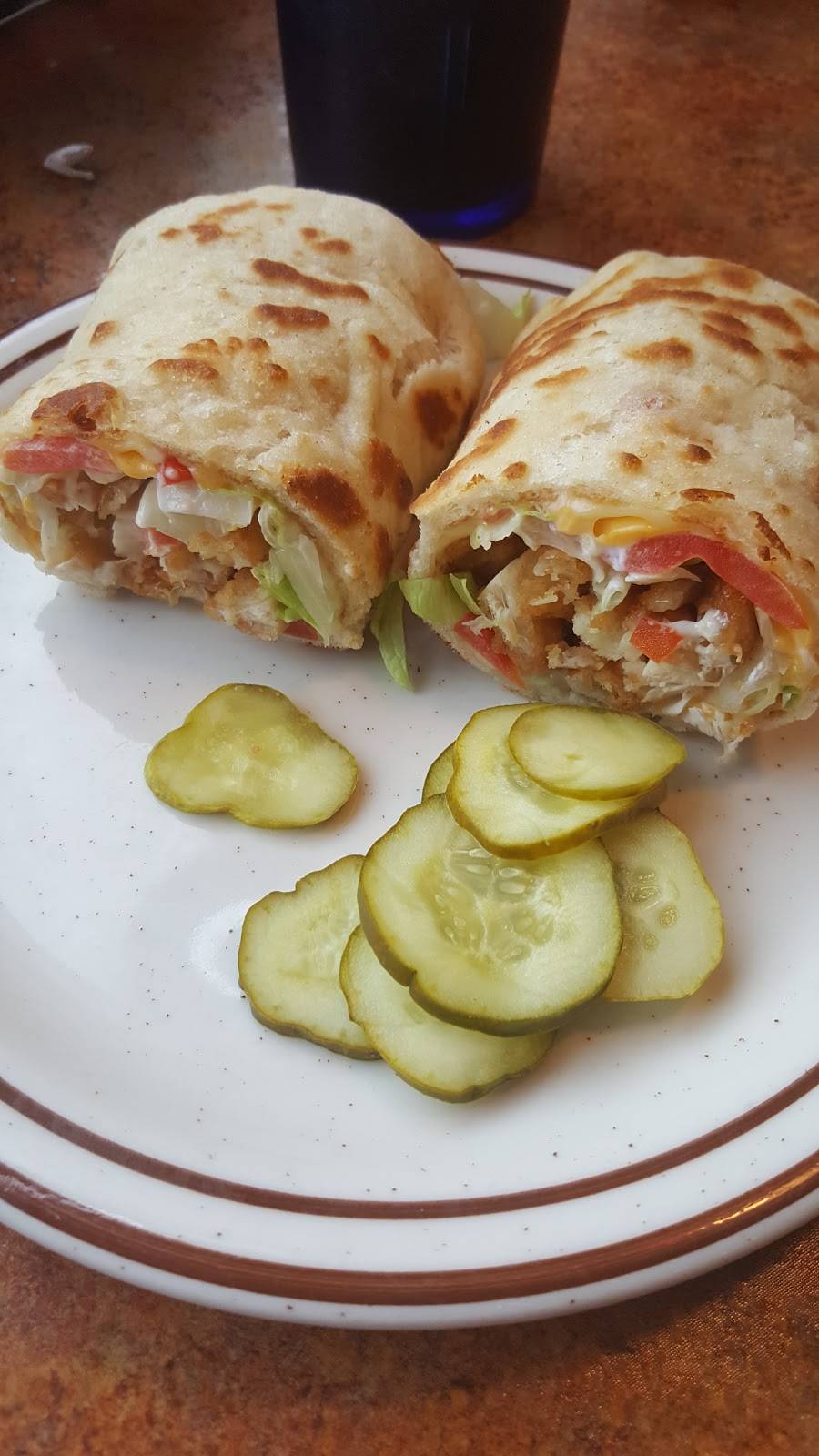 Kerby Koney Island | restaurant | 9855 Village Pl Blvd, Brighton, MI 48116, USA | 8102274300 OR +1 810-227-4300