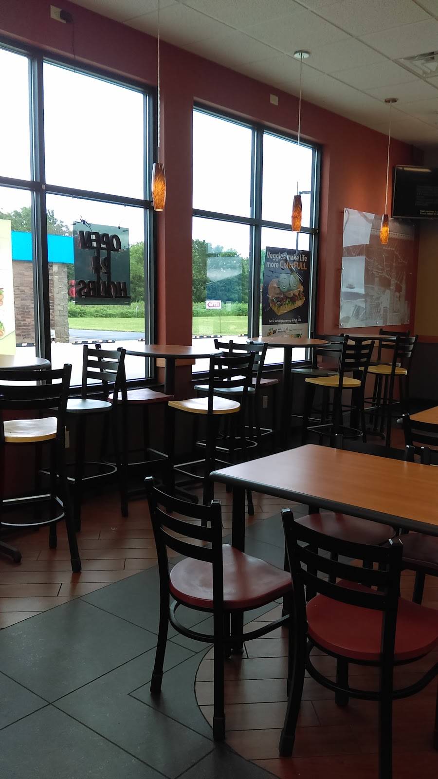 Subway | restaurant | 606 E Jasper St, Paris, IL 61944, USA | 2174634111 OR +1 217-463-4111