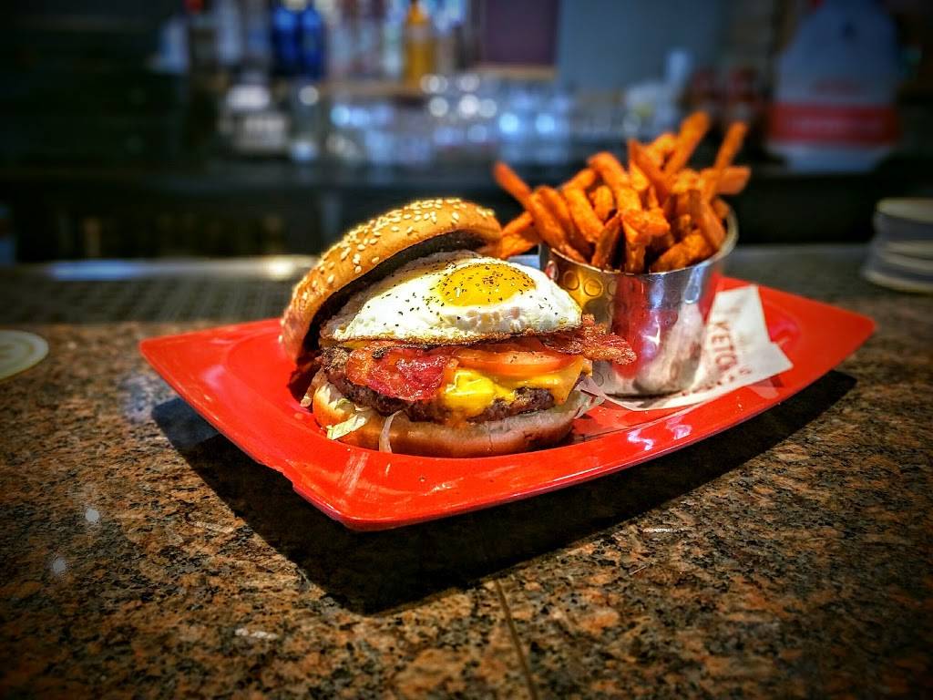 Red Robin Gourmet Burgers and Brews | restaurant | 1635 Stringtown Rd, Grove City, OH 43123, USA | 6142779612 OR +1 614-277-9612