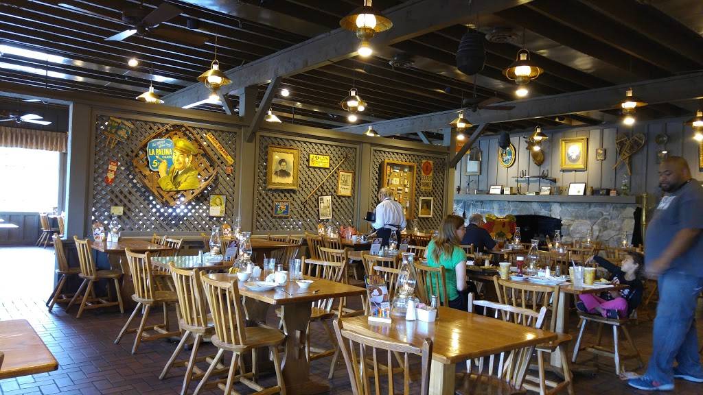 Cracker Barrel Old Country Store | restaurant | 2421 Old Country Inn Dr, Caseyville, IL 62232, USA | 6183971599 OR +1 618-397-1599