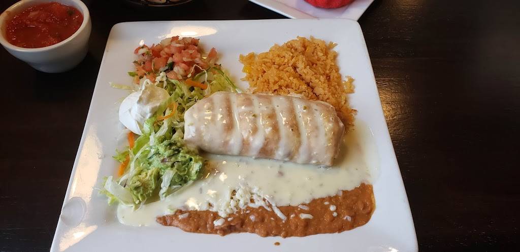 Peppers Cocina Mexicana | restaurant | 1560 Business Center Dr #14, Fleming Island, FL 32003, USA | 9043750500 OR +1 904-375-0500