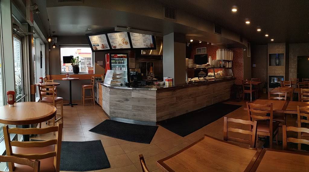 Souvlaki Hut | restaurant | 5304 Dundas St W, Etobicoke, ON M9B 1B2, Canada | 4162333233 OR +1 416-233-3233