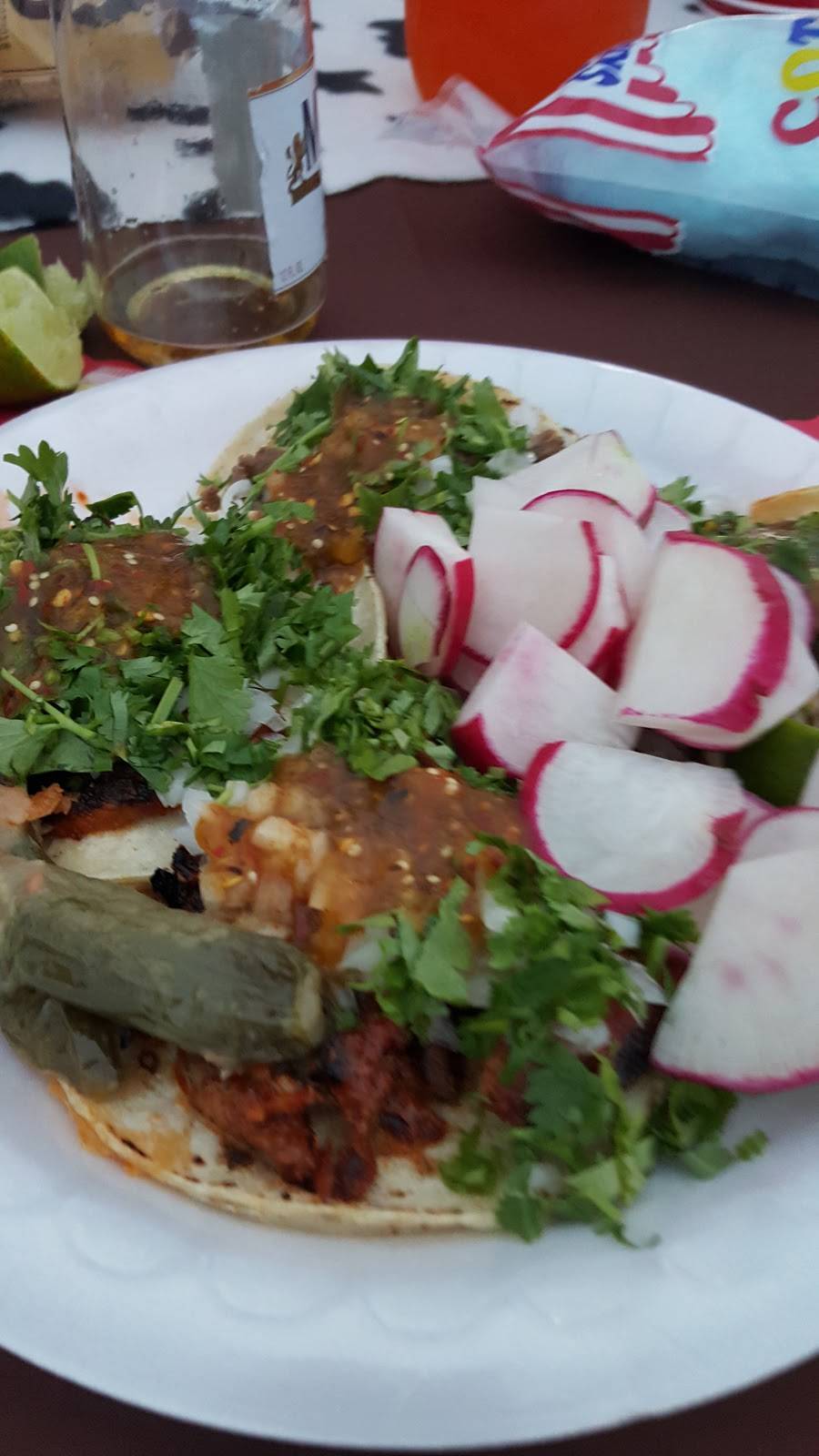 Tams Burgers | restaurant | 14760 Bellflower Blvd, Bellflower, CA 90706, USA | 5629255680 OR +1 562-925-5680