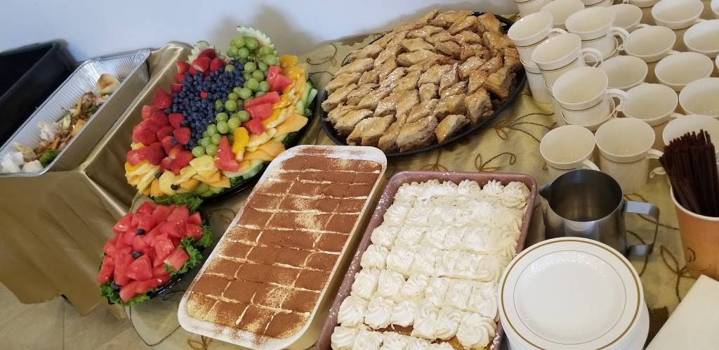 Chriss Pizza & Deli | restaurant | 85 Airport Rd, Hartford, CT 06114, USA | 8602960511 OR +1 860-296-0511