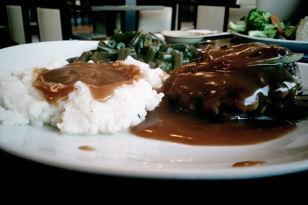 Red River Seafood & Steakhouse | restaurant | 3200 Monroe Hwy, Pineville, LA 71360, USA | 3186403888 OR +1 318-640-3888