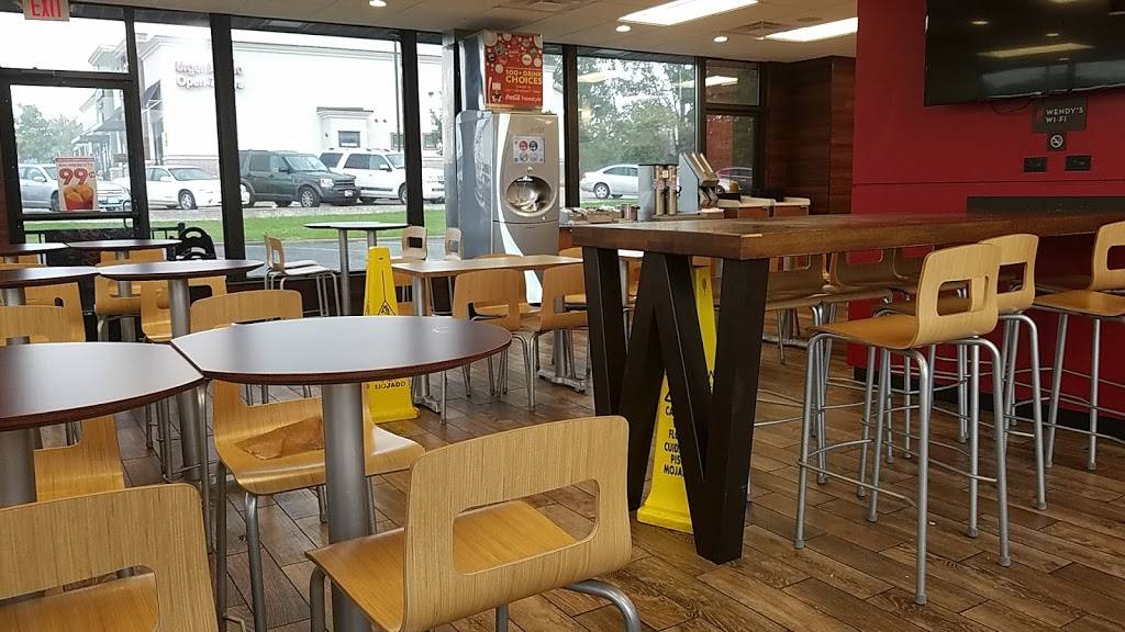 Wendys | restaurant | 1904 Jackson Ave W, Oxford, MS 38655, USA | 6622349207 OR +1 662-234-9207