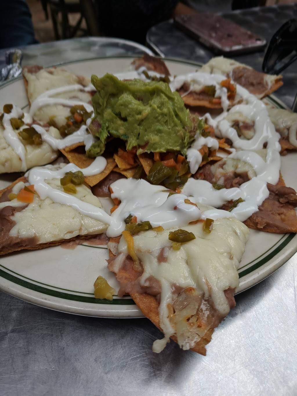 Castros | restaurant | 511 Myrtle Ave, Brooklyn, NY 11205, USA | 7183981459 OR +1 718-398-1459