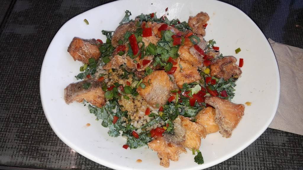 California Fish Grill | restaurant | 24201 Valencia Blvd, Valencia, CA 91355, USA | 6612911518 OR +1 661-291-1518