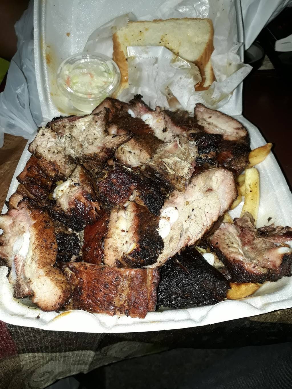 Uncle Js B.B.Q | restaurant | 502 E 47th St, Chicago, IL 60615, USA | 8722443852 OR +1 872-244-3852