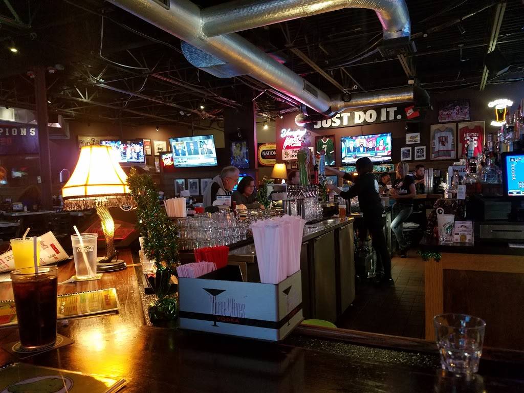 Winking Lizard Tavern | restaurant | 9570 Mentor Ave, Mentor, OH 44060, USA | 4403542968 OR +1 440-354-2968