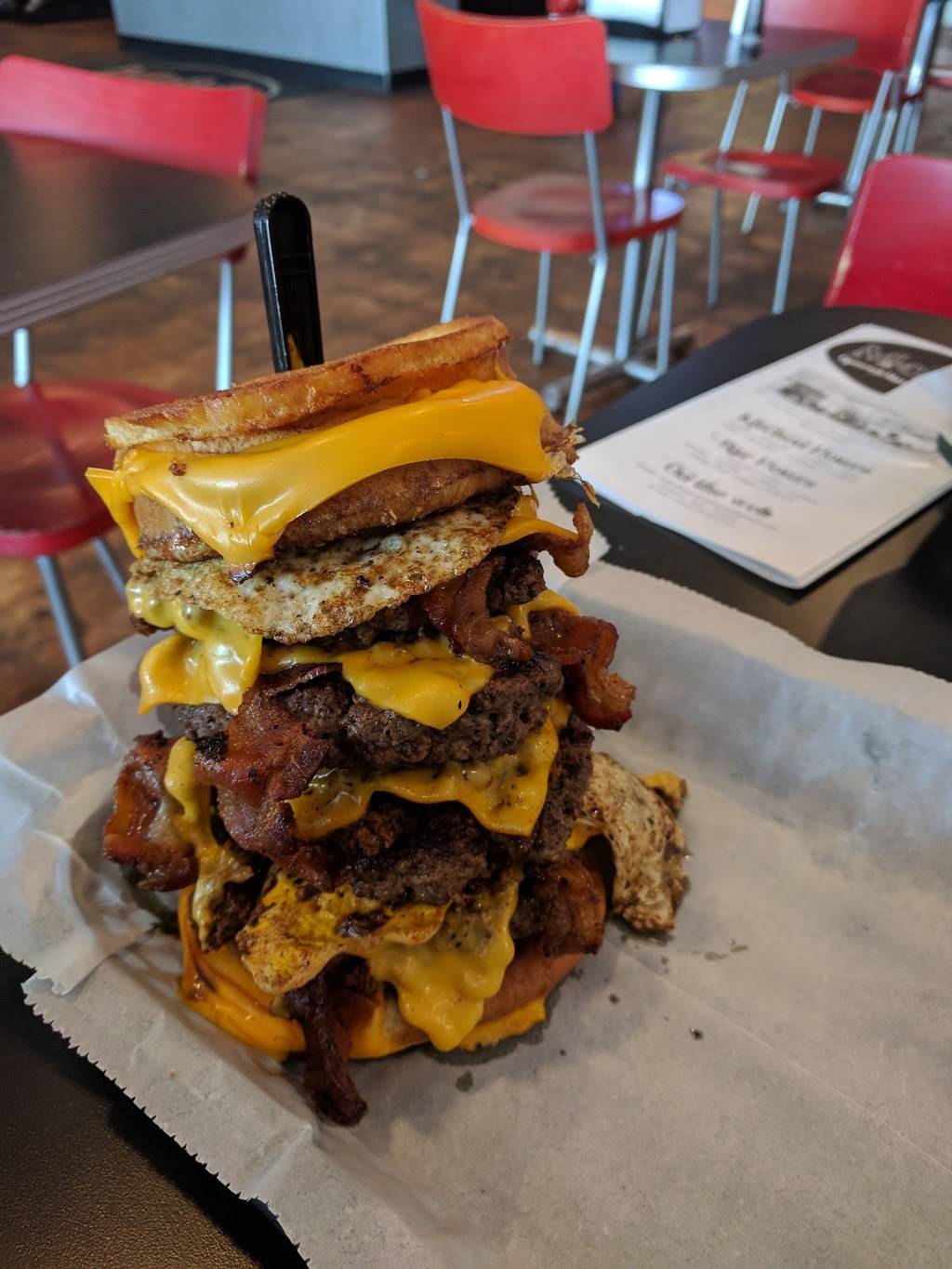 Mojos Famous Burgers | restaurant | 21 Plaza Dr, Travelers Rest, SC 29690, USA | 8646102657 OR +1 864-610-2657