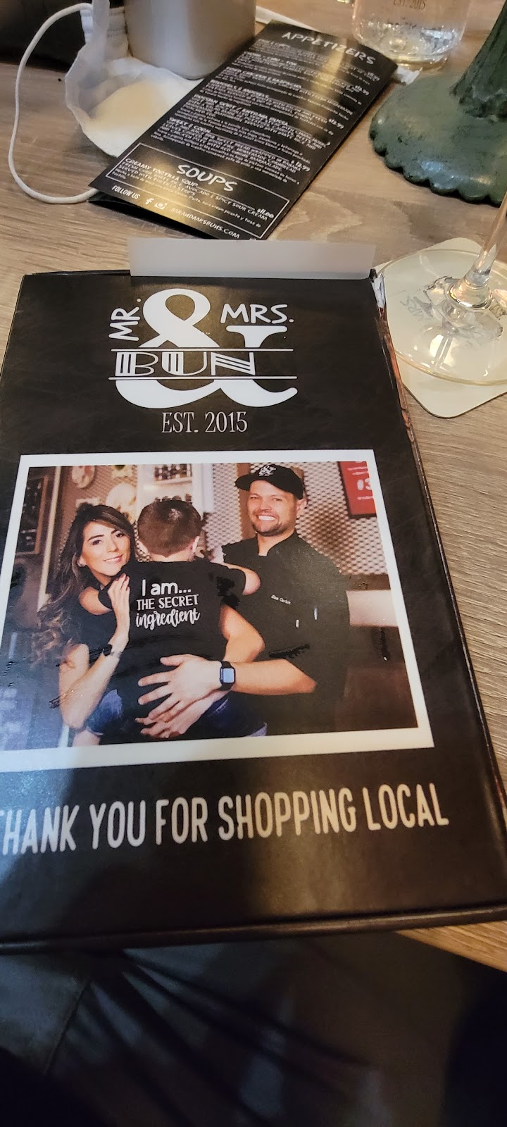 Mr. And Mrs. Bun | restaurant | 8975 SW 72nd Pl, Kendall, FL 33156, USA | 7865848253 OR +1 786-584-8253