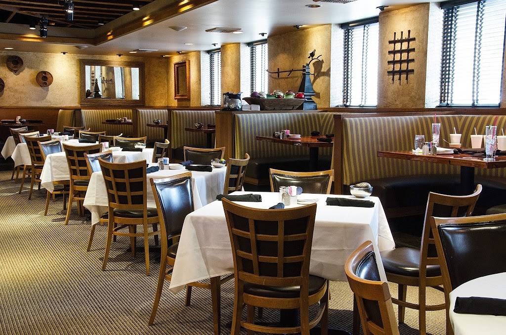 Cantina Laredo | restaurant | 6025 Royal Ln #250, Dallas, TX 75230, USA | 2142651610 OR +1 214-265-1610