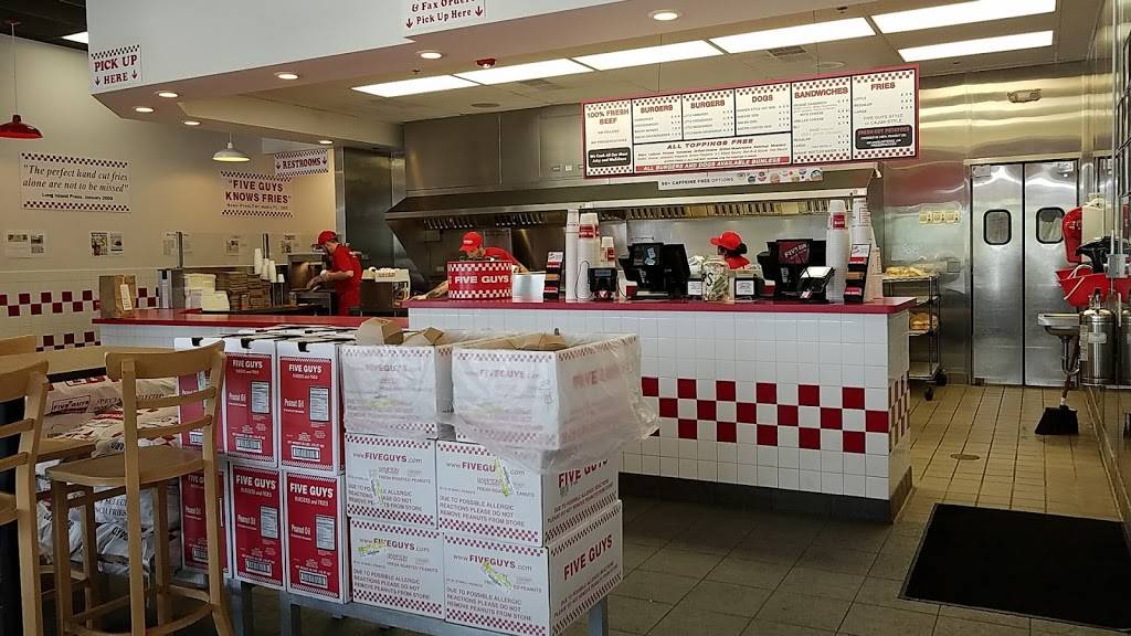 Five Guys | meal takeaway | 2544 S Adams Rd, Rochester, MI 48309, USA | 2482993483 OR +1 248-299-3483