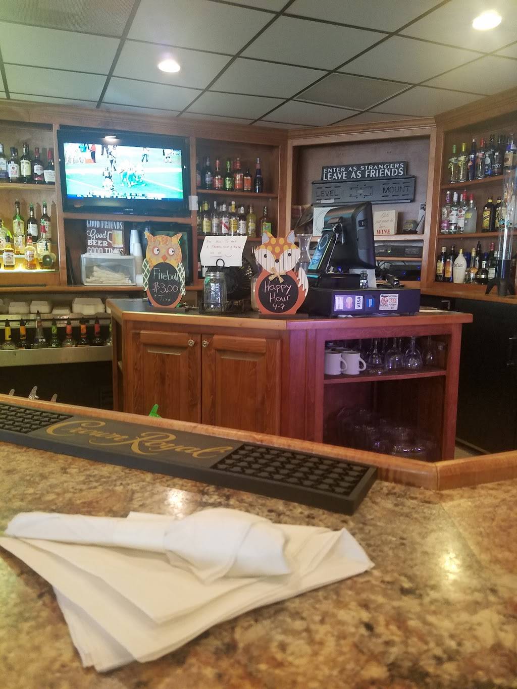 Derlz Restaurant & Pub | restaurant | 425 E Pinner St, Suffolk, VA 23434, USA | 7578091966 OR +1 757-809-1966