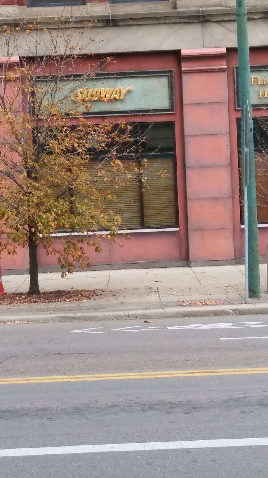 Subway | restaurant | 45 S Main St, Dayton, OH 45402, USA | 9372243040 OR +1 937-224-3040