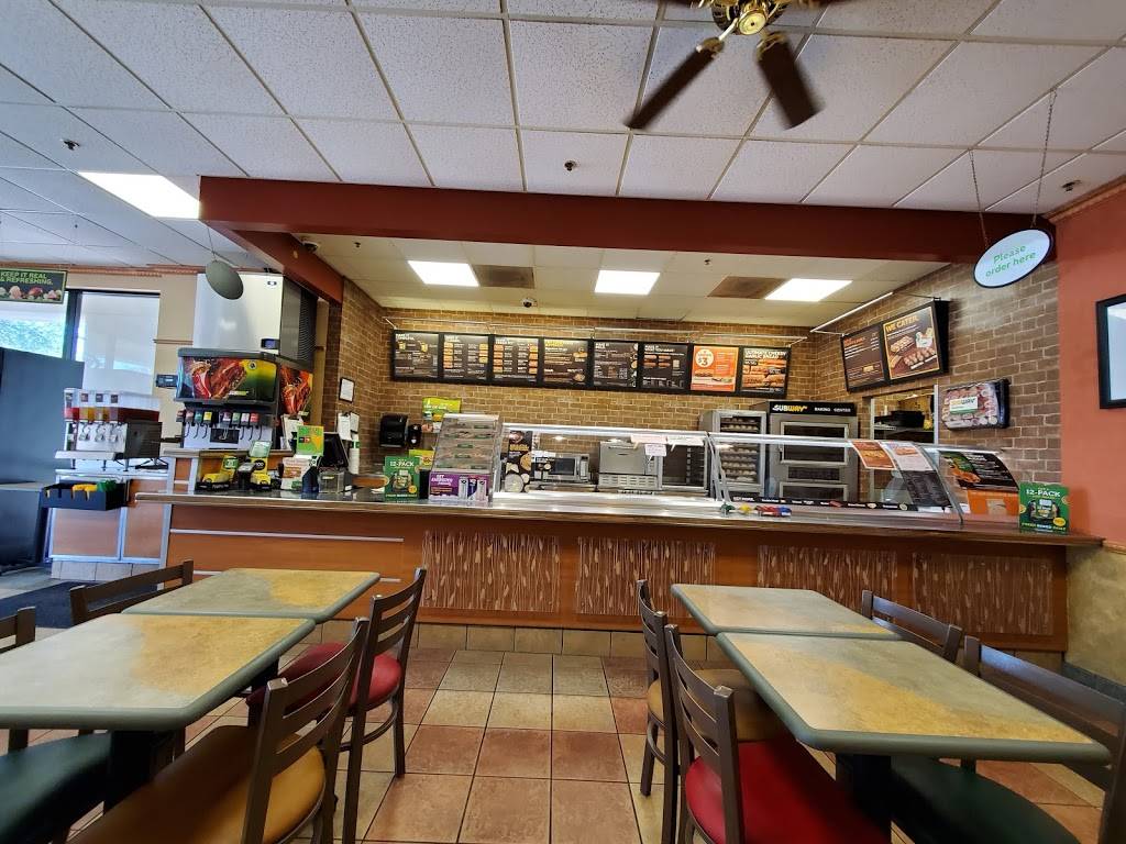 Subway | meal takeaway | 3225 N Swan Rd Suite 101, Tucson, AZ 85712, USA | 5203230584 OR +1 520-323-0584