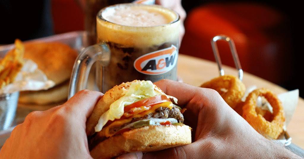 A&W Canada | restaurant | 479 Chemin Vanier, Gatineau, QC J9J 1Z4, Canada | 8195573790 OR +1 819-557-3790