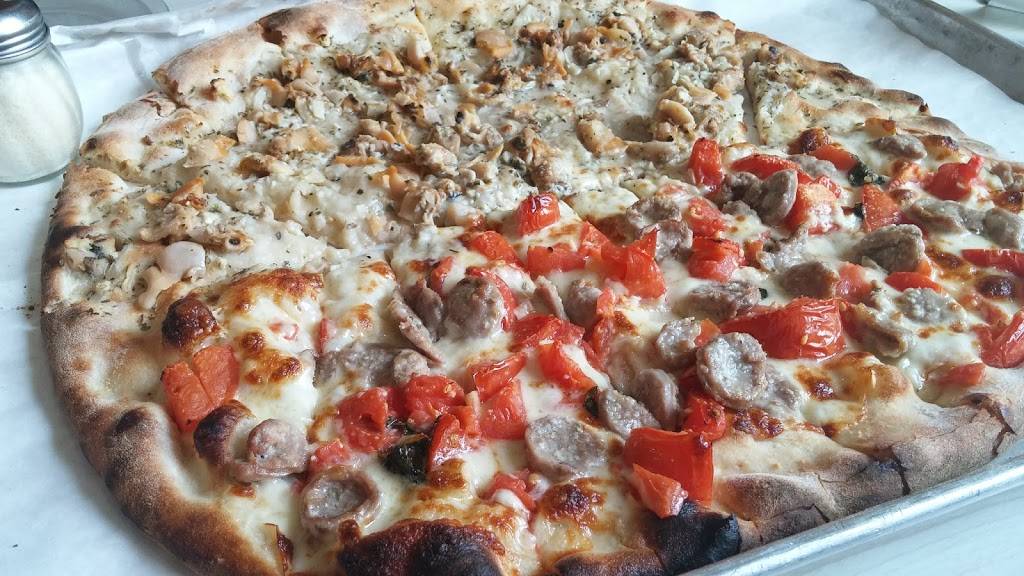 Frank Pepe Pizzeria Napoletana | restaurant | 1955 Central Park Ave, Yonkers, NY 10710, USA | 9149618284 OR +1 914-961-8284