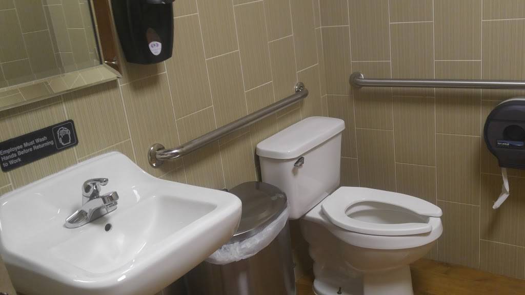 Subway Restaurants | restaurant | Gateway Retail Center, 1605 N Peoria Ave Suite I, Tulsa, OK 74106, USA | 9185249476 OR +1 918-524-9476