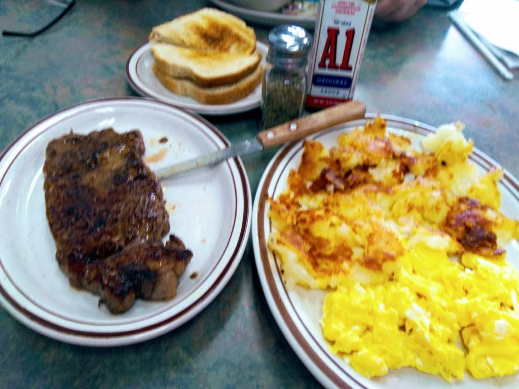 The Classic Coney Cafe | cafe | 2932 E Highland Rd, Highland Charter Twp, MI 48356, USA | 2488892724 OR +1 248-889-2724