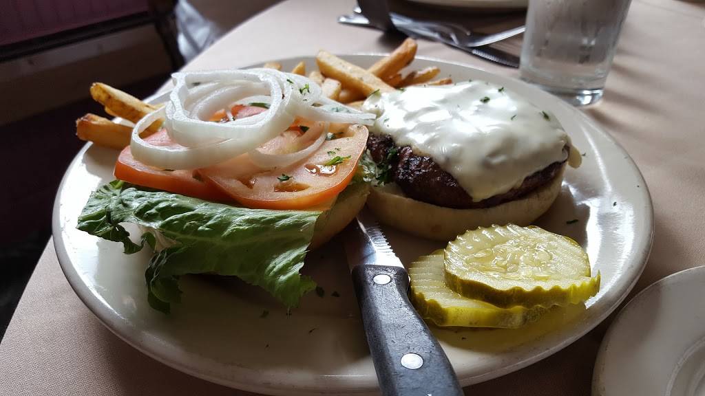 Crowthers Restaurant | restaurant | 90 Pottersville Rd, Little Compton, RI 02837, USA | 4016358367 OR +1 401-635-8367